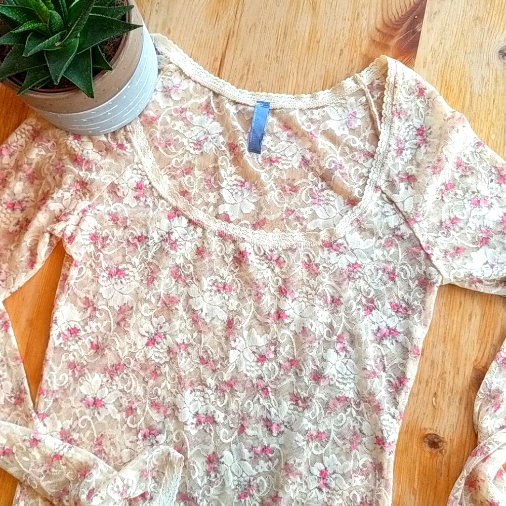 🌈New! Free People: Lace Flower Scoop Neck